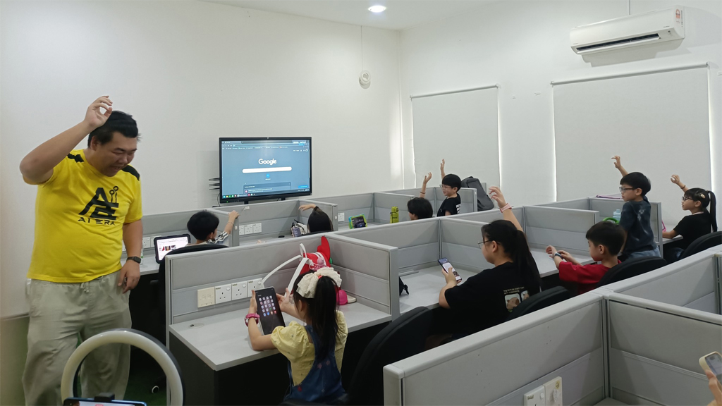 AI Junior Maker Camp @ AI ERA ACADEMY - 4